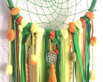 Happy Dreamcatcher: earthy colours