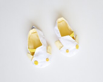 Baby pram mouse shoes | Zlippers: baby slippers with eyes and ears | unique slip on shoes | baby shoes | piquet baby booties white yellow