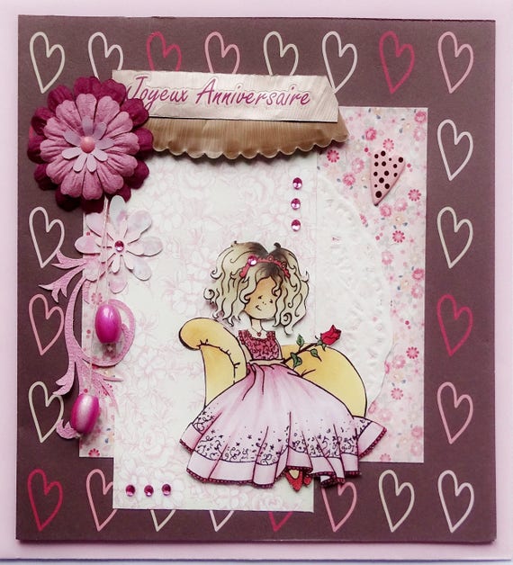  carte  de voeux joyeux anniversaire petite  fille  en rose sur un