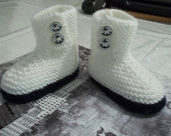 White-3 months baby boots booties