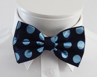 Mens Bowtie Navy With Light Blue Dots Pre Tied Bow Tie