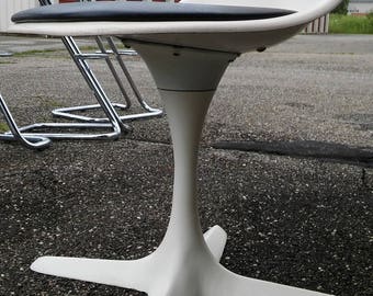 1960's Vintage Burke Tulip Chair