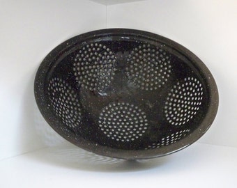 Vintage Colander Black Enamelware Strainer, Drainer, Colanders Kitchen Collectible