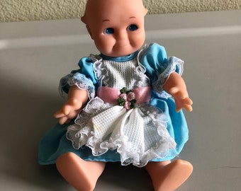 Alice in Wonderland Kewpie Doll 1999