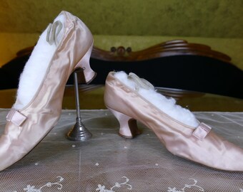 1904 Pink Silk Pumps, antique shoes, antike Schuhe, Edardian shoes, antique pumps