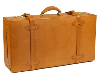 Weekender Leather 28" Suitcase Vintage Styling by Camden LeatherWorks