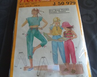girl's pants pattern size 3 to 13 already used (complete)