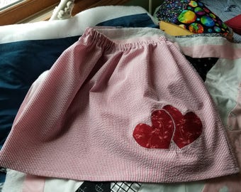 Gathered skirt with applique