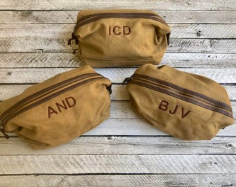 Monogrammed Dopp Kit, Groomsman Gifts, Father's Day Gifts, Monogrammed Toiletry Bag, Gifts for him, Canvas Leather Travel Kit