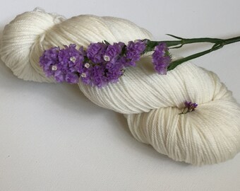 Hand Dyed Merinocashnylon 80/10/10 Superwash Merino Cashmere Nylon Sport Weight Knitting 382yard Vanilla