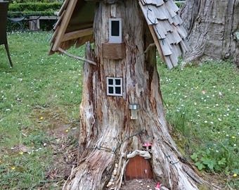 Garden sculpture Gnome House