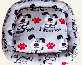 X Small, I Woof You, Dog bed, Washable pet bed, Cat bed, oval pet bed, Puppy bedding, Kitten bed, Kennel bedding, Plush Fleece pet bed