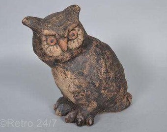 SALE! . Tina & Thorsten Behrendt Worpswede pottery owl marked TT80