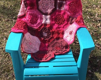 Crocheted Flower Afghan Baby/Lap/Throw Blanket