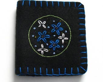 Blue Flowers Needlebook, Felt Needleholder, Flowers Needle Book, Embroidered Needle case