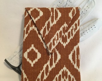 Golf Ball marker wallet/brown Ikat
