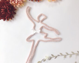 Personalized knitting ballerina dancer