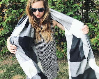 Sterling Blanket Scarf - Black and White