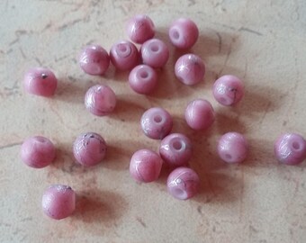 Marbled pink glass beads, 4mm