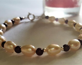 Pearl and Garnet bracelet, Christmas wedding gift, Bridal jewellery, Sterling silver, gift for her, January birthstone, June birthstone,