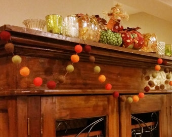 Fall Garland : Thanksgiving / Fall Felt Ball Garland
