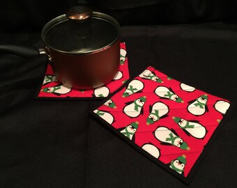 Penguin Quilted, Insulated Pot Holder Set