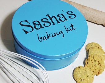 Personalised Baking Tin - Cake Tin - Bakeware - Cookie Tin - Ingredients Tin - Biscuit Box - Bakers Gift - Round Tin - Kitchen Storage
