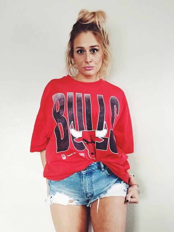 Vintage Chicago Bulls T-Shirt (Rare) | '90s