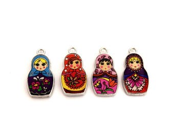 Charms Matriochkas Russian doll enamel individually or in packs of 4 units (unisex)