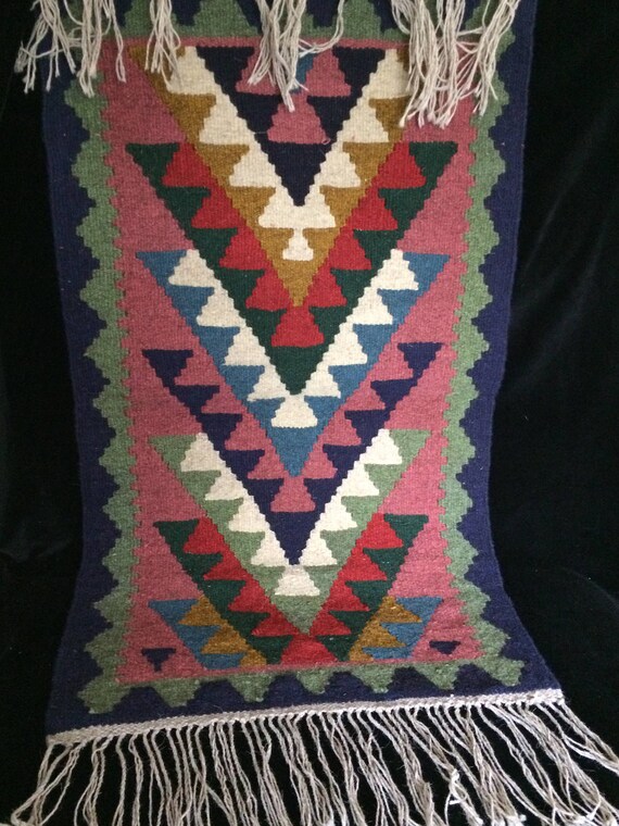 Hand woven reversible wool kilim rug, 39" x 23" geometric traditional kilim , gift for new home , wall hanging , bedroom rug