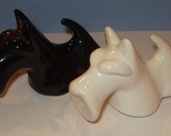 Vintage Ceramic Black and White Scotty Dogs Salt & Pepper Shakers - Excellent Condition