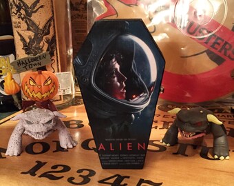 Wood coffin box, Alien keepsake box, Halloween decor