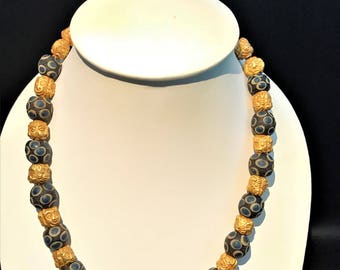 about ancient roman glass beads
