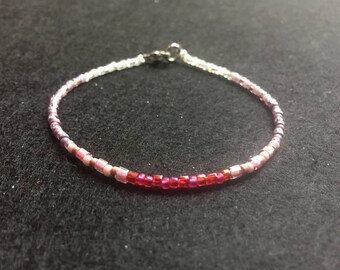Valentine carnation bead beacelet