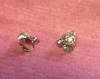 VINTAGE Silver tone filigree petal clip earrings