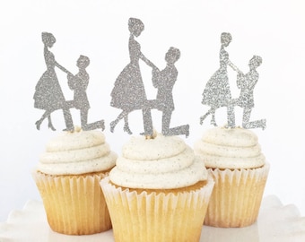 Engagement Cake Topper / Engaged Couple Cupcake Toppers / Proposal / She Said Yes /We're Engaged / Engagement Party / Dessert Table Decor