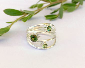 Flowing Green Sapphire Ring