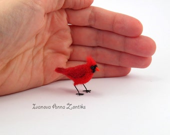 Felted Cardinal, Cardinal Bird, miniature birds, red Cardinal, Cardinal miniature, bird miniature, birds for dollhouse, tiny Cardinal