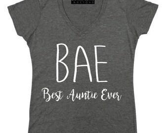 ON SALE - BAE - Best Auntie Ever - Ladies' V-neck
