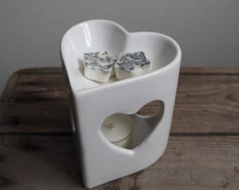 White Ceramic Heart Shaped Oil Burner/Wax Melt Burner Warmer Diffuser