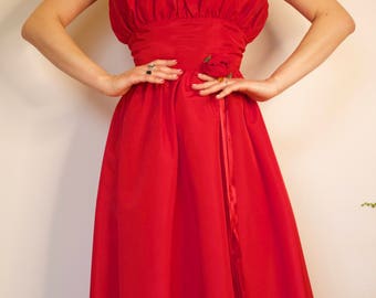 1950s Style Bright Red Rose Ruffle Petal Bust Bombshell Dress Gown