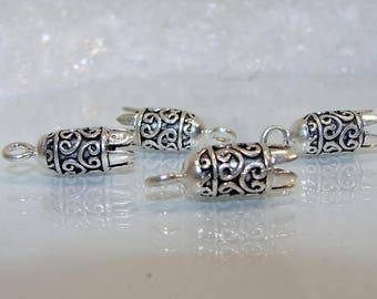 Pendant in 925 sterling silver royal tube shaped, 20.7 by 7.2 mm. Money first. 2299343