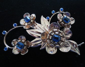 Floral and Leaf Design Brooch
