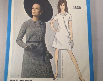 Vintage 1960s Cut Vogue Americana 1830 Bill Blass Mod Dress Pattern Size 12