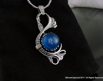 Real Preserved Snowflake™ 5mm Grade AA: Pendant Necklace