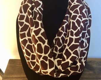 Giraffe infinity scarf, Giraffe scarf, giraffe accessory
