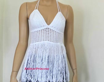 White top, summer top, tasselled top