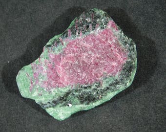 A 100% Natural Red RUBY Crystal In A Deep Green Zoisite Matrix! Tanzania 49.7gr