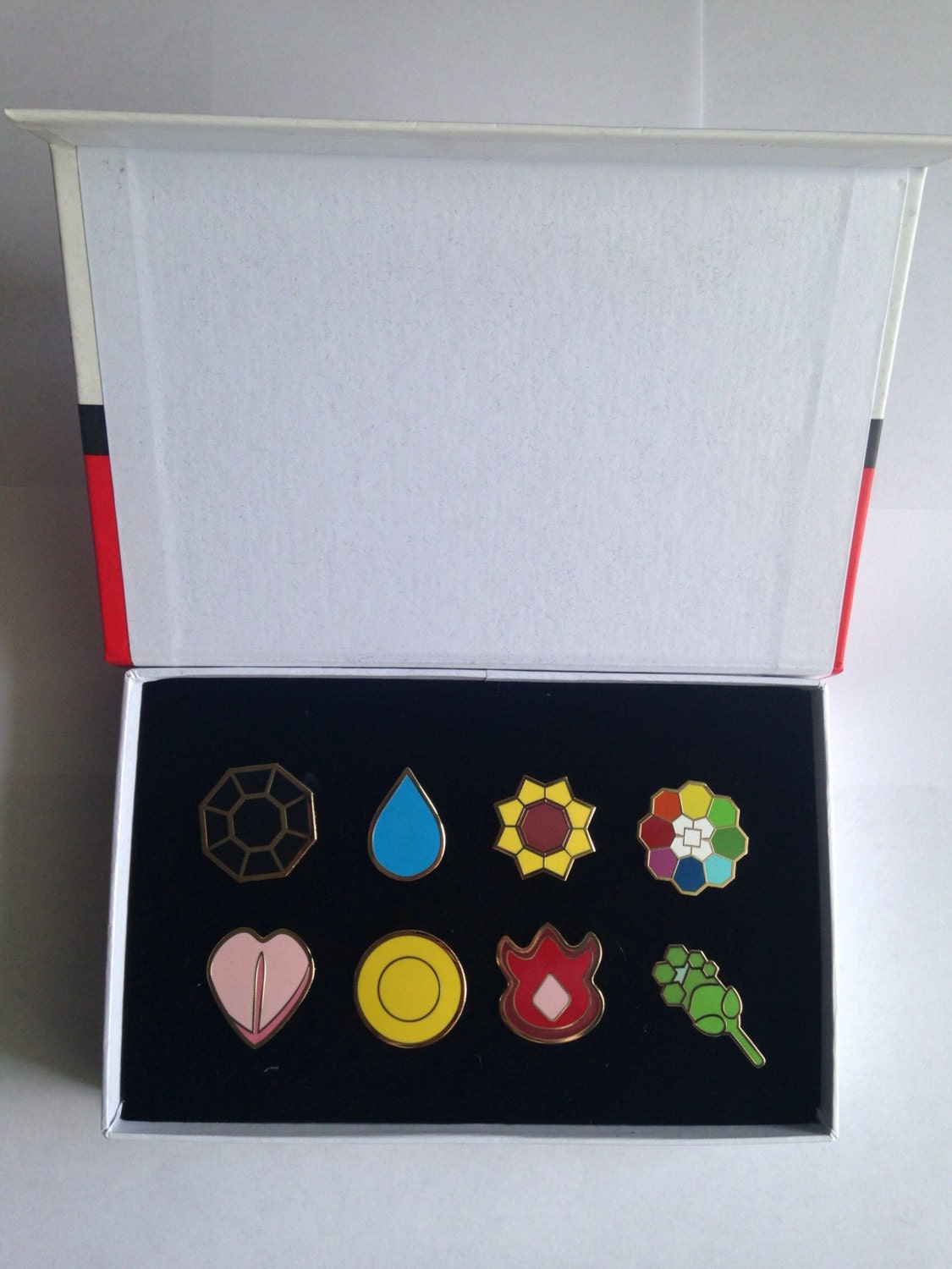 Pokémon Kanto Ligue Indigo Ensemble De 8 Badges Dans Zone