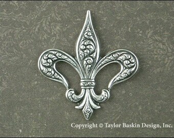 Antique Sterling Silver Plated Fleur de Lis Charm (item 7216 AS) - 2 pieces